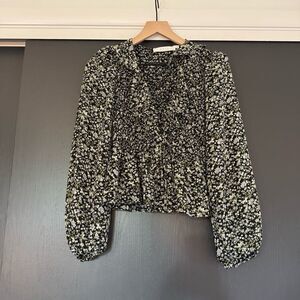 ASTR The Label Black Blue Ditsy Floral Peasant Preppy Chiffon Ruffle Top sz S